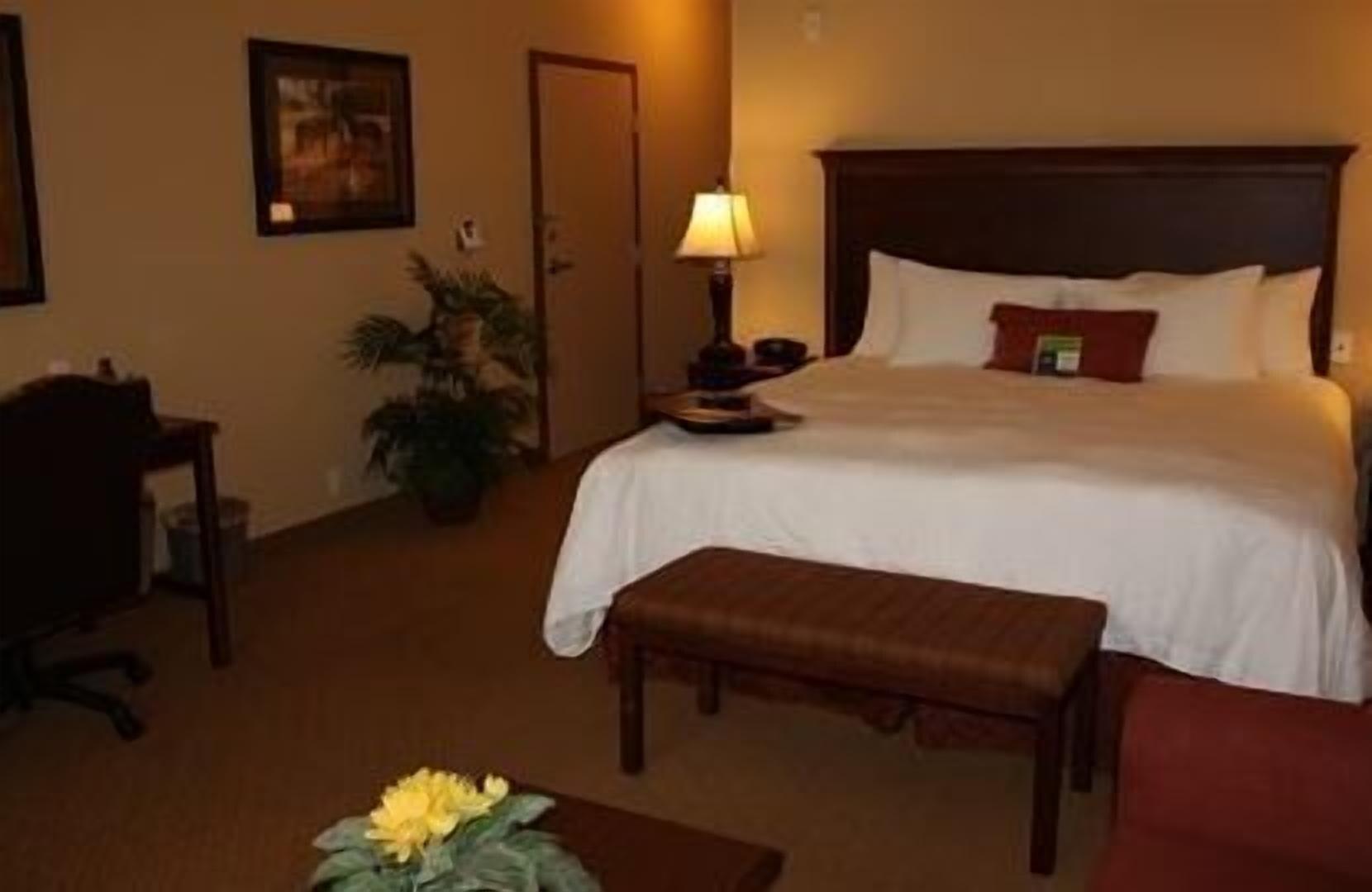 Hampton Inn And Suites Stephenville Exterior photo